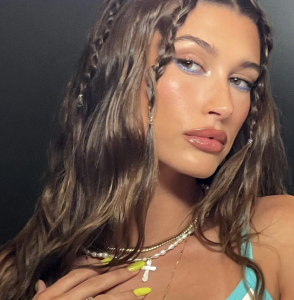 Hailey Bieber